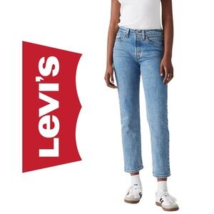 Levi's, Wedgie Straight Ankle Jeans Blue Light Wash Denim Button‎ Fly Size 32